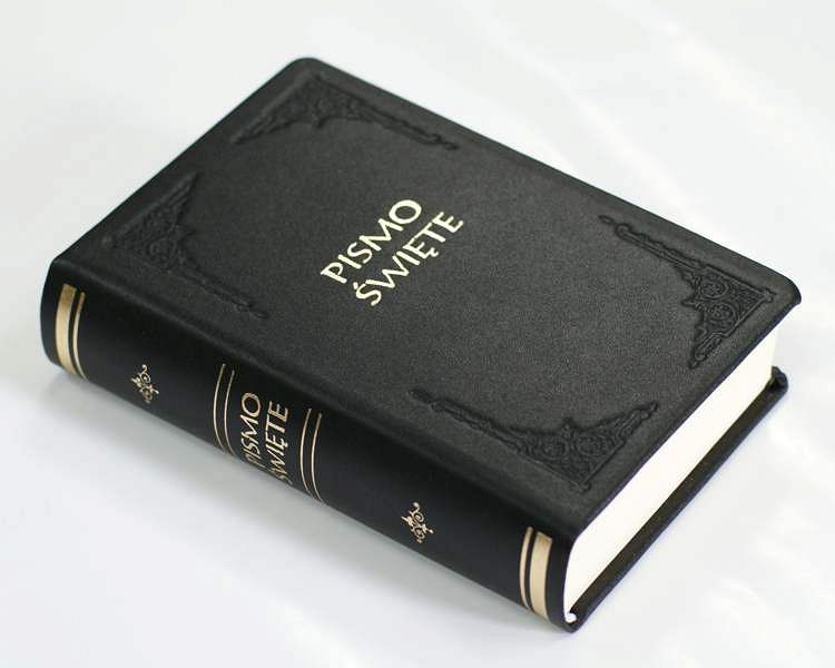 Pismo Święte oprawione w naturalną skórę - format oazowy - czarne