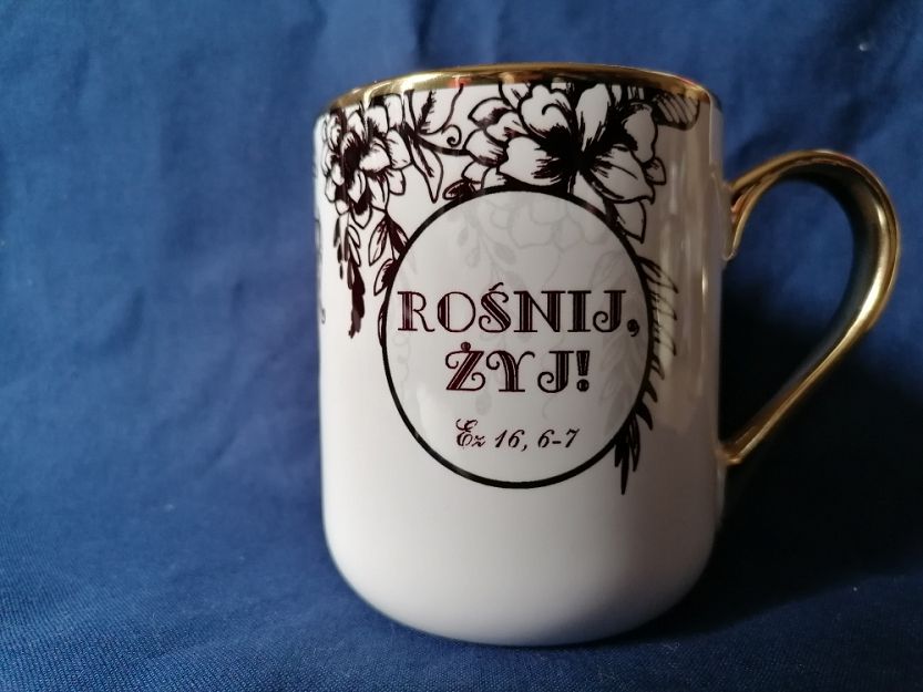 Kubek biały ze złotym rantem 330ml Rośnij żyj Ez 16, 6-7