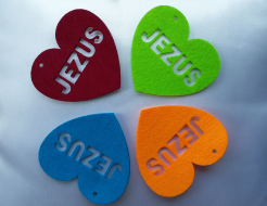 Serce filcowe JEZUS