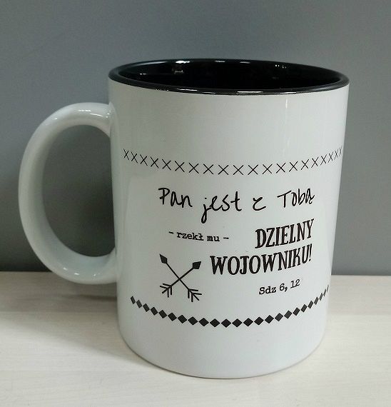 Kubek z kolorowym wnętrzem - Pan jest z Tobą dzielny wojowniku