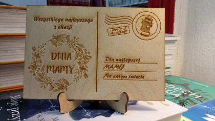 Kartka pocztowa dla mamy na sklejce