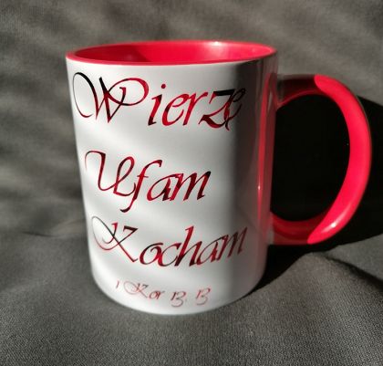 Kubek czerwony Wierzę Ufam Kocham