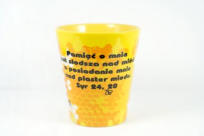 Kubek latte z żółtym wnętrzem Pamięć o mnie jest słodsza niż miód