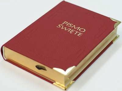 Pismo Święte skóra złocone oprawione w skórę koloru czerwonego