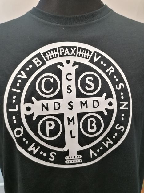 Koszulka czarna z nadrukiem Krzyż świętego Benedykta