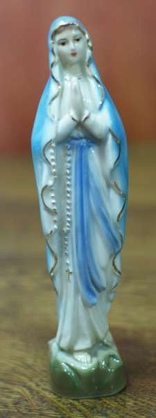 Figurka MB Różańcowa 22 cm - glazura