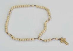 Różaniec drewniany na sznurku - wzór 1