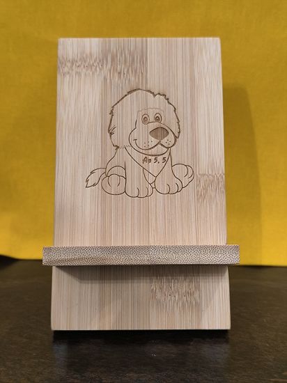 Podstawka pod telefon z grawerem