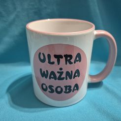 Kubek z różowym uchem Ultra Ważna Osoba