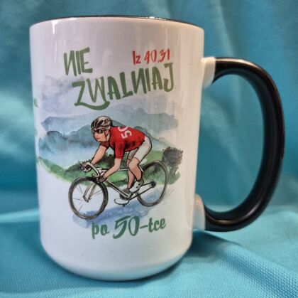 Kubek czarny Nie zwalniaj po 50-tce  440 ml