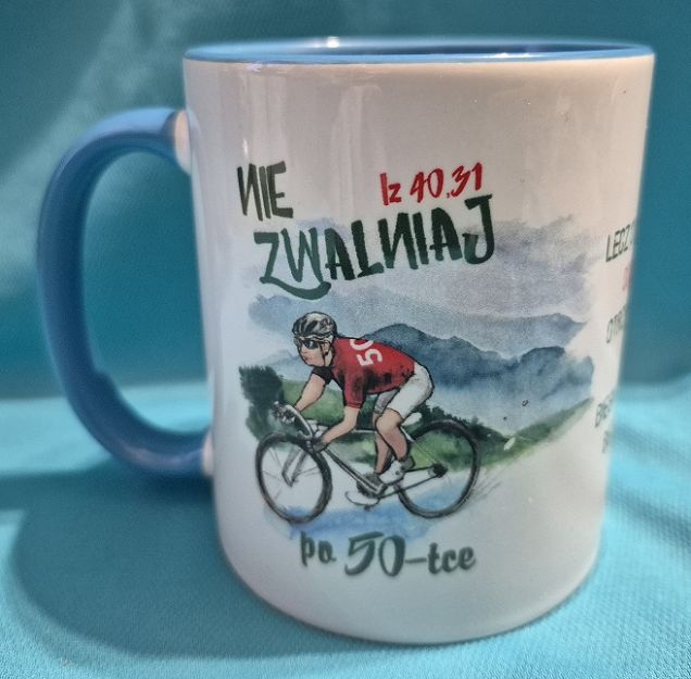 Kubek niebieski Nie zwalniaj po 50-tce